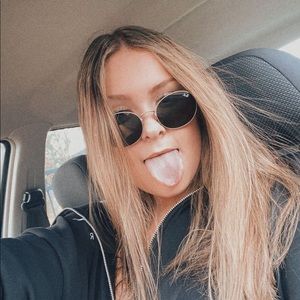 Meet your Posher, Calais